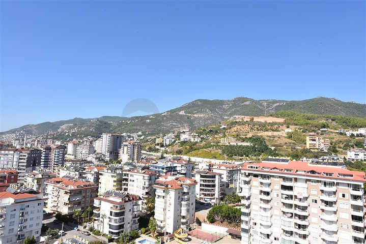 4+1 penthouse with an open view of the sea and the Alanya fortress