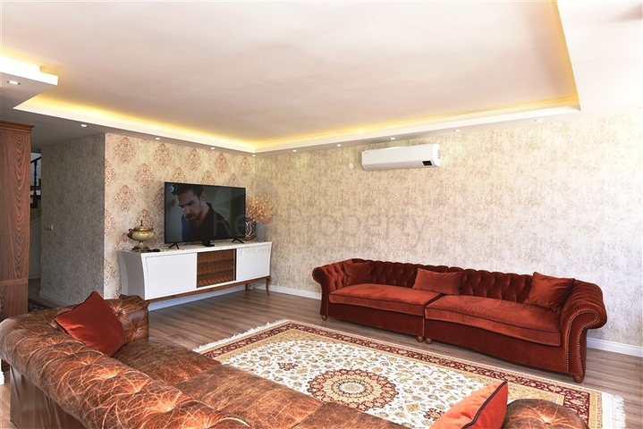 4+1 penthouse with an open view of the sea and the Alanya fortress