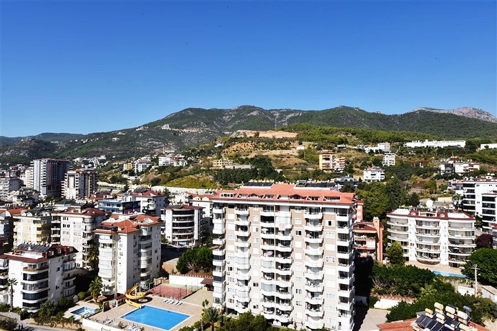 4+1 penthouse with an open view of the sea and the Alanya fortress