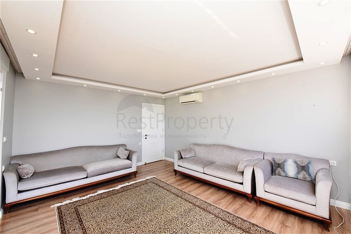 4+1 penthouse with an open view of the sea and the Alanya fortress