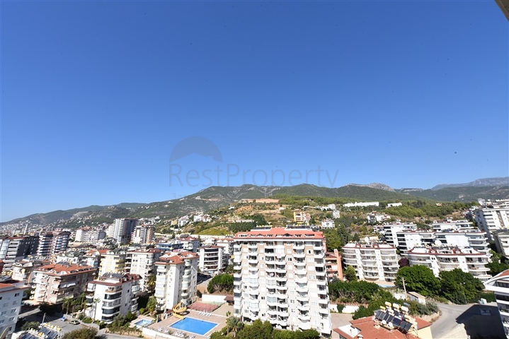 4+1 penthouse with an open view of the sea and the Alanya fortress