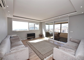 4+1 penthouse with an open view of the sea and the Alanya fortress