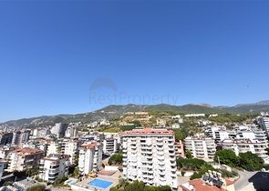 4+1 penthouse with an open view of the sea and the Alanya fortress