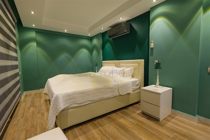 4+1 villa with stunning views and swimming pool