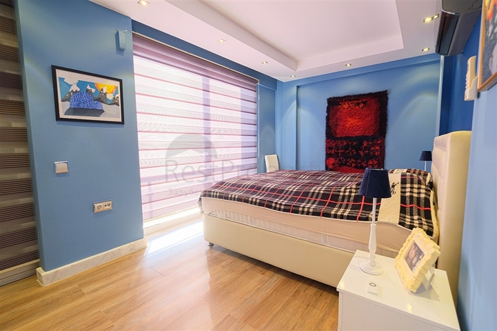 4+1 villa with stunning views and swimming pool