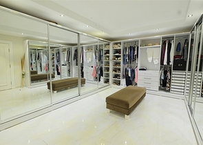 4+1 villa with stunning views and swimming pool