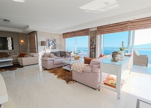 4+1 villa with stunning views and swimming pool