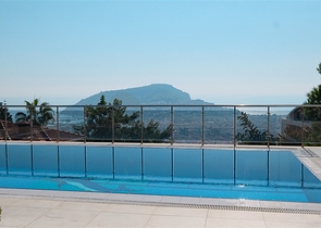 4+1 villa with stunning views and swimming pool