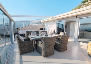 4+1 villa with stunning views and swimming pool