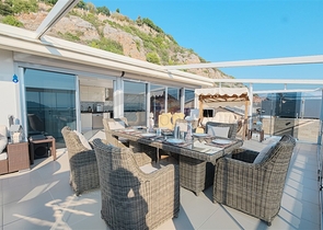 4+1 villa with stunning views and swimming pool