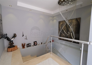 4+1 villa with stunning views and swimming pool