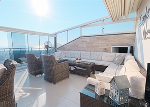 4+1 villa with stunning views and swimming pool