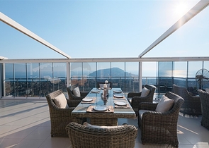 4+1 villa with stunning views and swimming pool