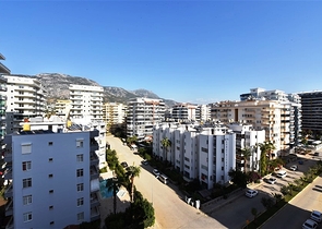 Spacious 2+1 apartment in Mahmutlar district