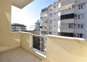 Spacious 2+1 apartment in Mahmutlar district