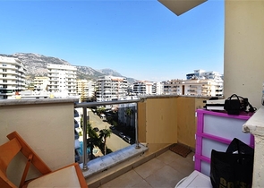 Spacious 2+1 apartment in Mahmutlar district