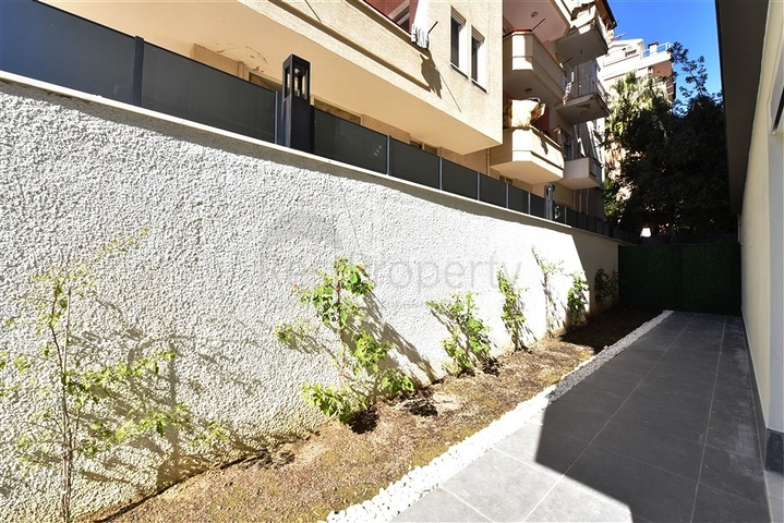 Garden duplex in the center of Alanya