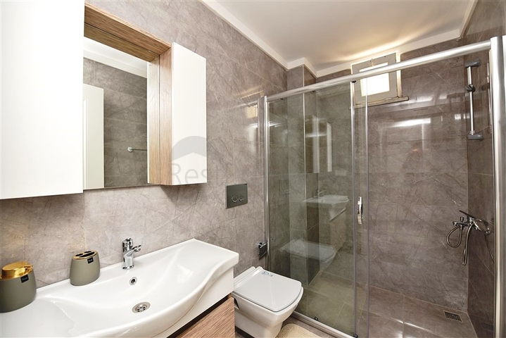 Garden duplex in the center of Alanya