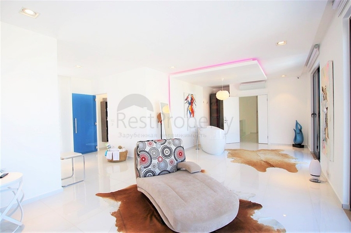 Luxury 4+1 villa with new furniture in a modern style 