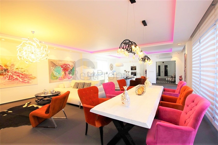 Luxury 4+1 villa with new furniture in a modern style 