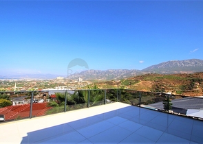 Luxury 4+1 villa with new furniture in a modern style 