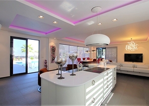 Luxury 4+1 villa with new furniture in a modern style 