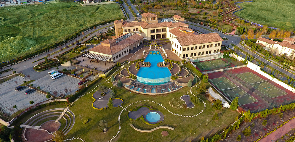 Villas with sea and lake views