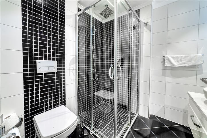 Spacious 3+1 apartment in Cikcilli district