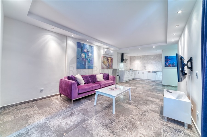 Spacious 3+1 apartment in Cikcilli district