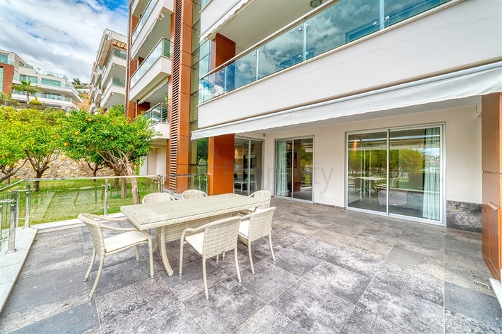 Spacious 3+1 apartment in Cikcilli district