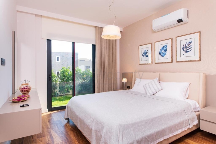 A complex of residences and villas in a picturesque location in the Gyumyushlyuk area