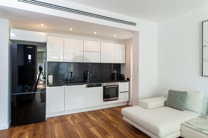 A complex of residences and villas in a picturesque location in the Gyumyushlyuk area