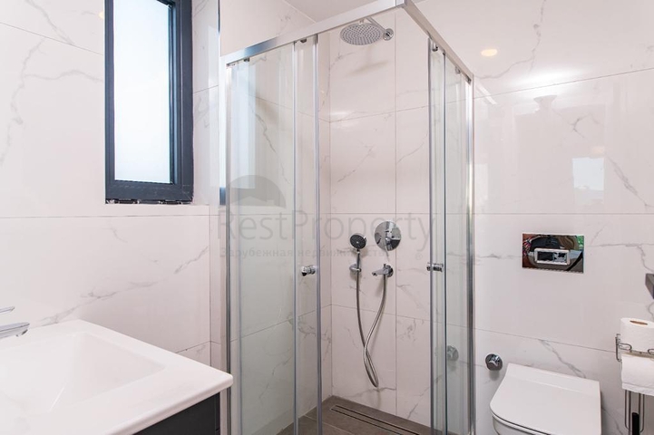 A complex of residences and villas in a picturesque location in the Gyumyushlyuk area