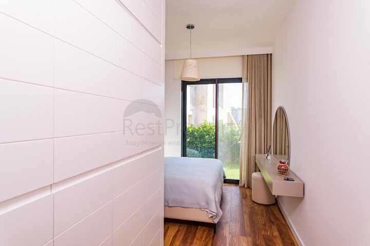 A complex of residences and villas in a picturesque location in the Gyumyushlyuk area