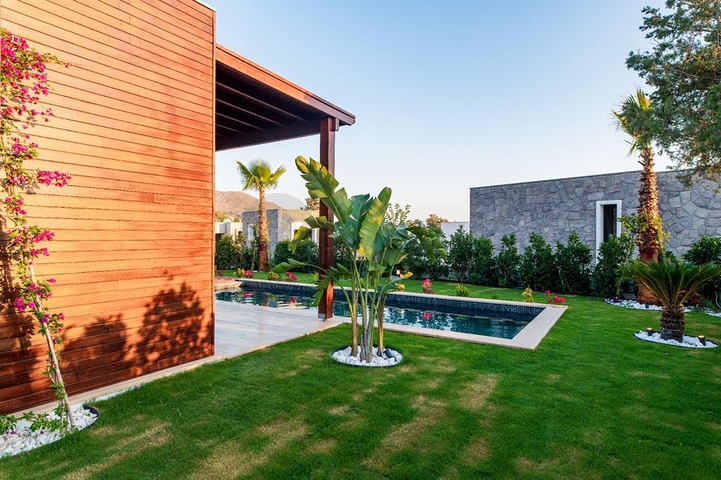 A complex of residences and villas in a picturesque location in the Gyumyushlyuk area