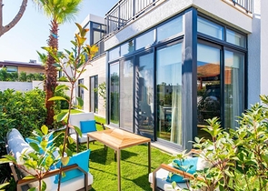 A complex of residences and villas in a picturesque location in the Gyumyushlyuk area