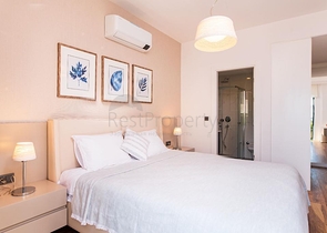 A complex of residences and villas in a picturesque location in the Gyumyushlyuk area