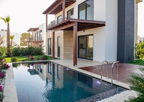 A complex of residences and villas in a picturesque location in the Gyumyushlyuk area