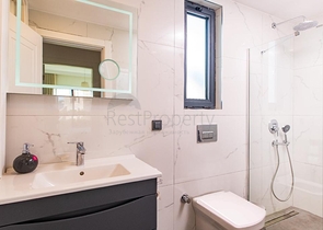 A complex of residences and villas in a picturesque location in the Gyumyushlyuk area