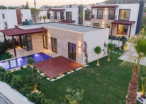 A complex of residences and villas in a picturesque location in the Gyumyushlyuk area