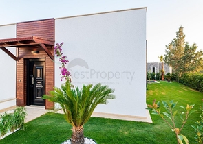 A complex of residences and villas in a picturesque location in the Gyumyushlyuk area