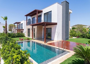 A complex of residences and villas in a picturesque location in the Gyumyushlyuk area