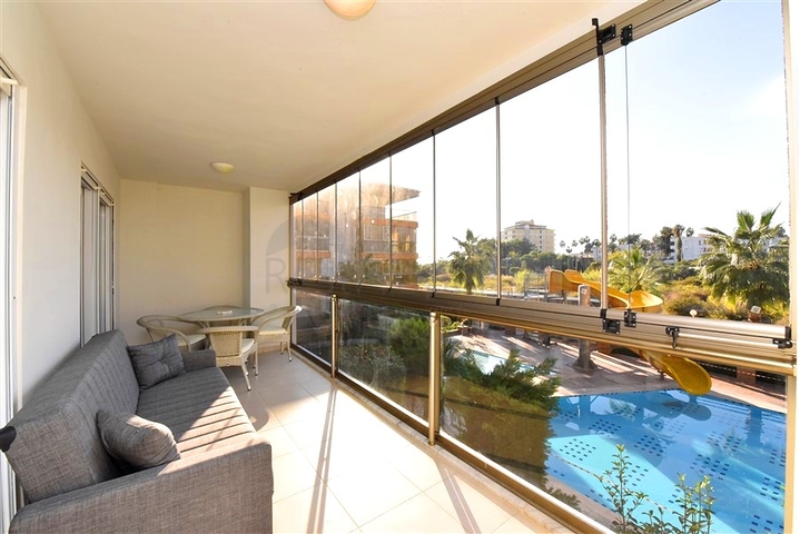 1+1 apartment in the most touristic area of Alanya - Avsallar 