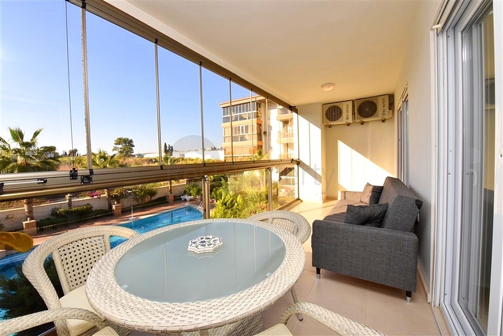 1+1 apartment in the most touristic area of Alanya - Avsallar 