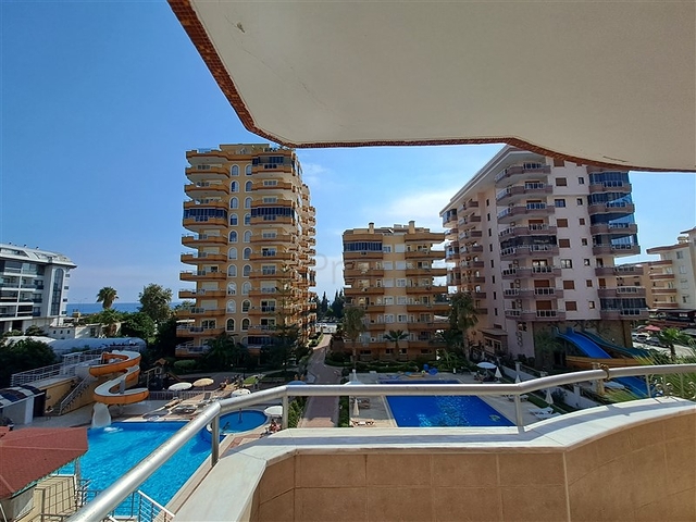 2+1 apartment in the famous Mahmutlar district