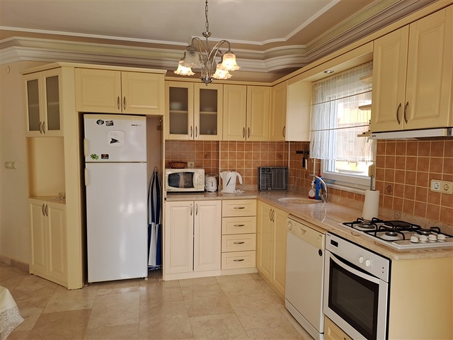 2+1 apartment in the famous Mahmutlar district