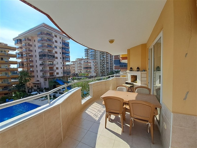 2+1 apartment in the famous Mahmutlar district