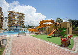 2+1 apartment in the famous Mahmutlar district