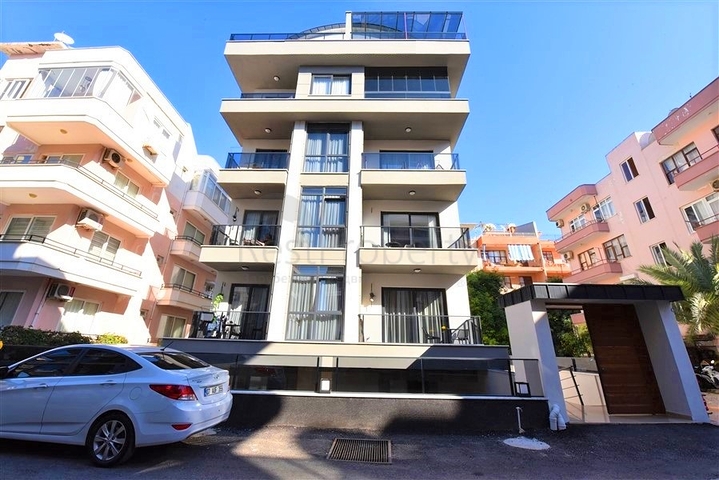 Penthouse in a new complex with sea view near Cleopatra beach