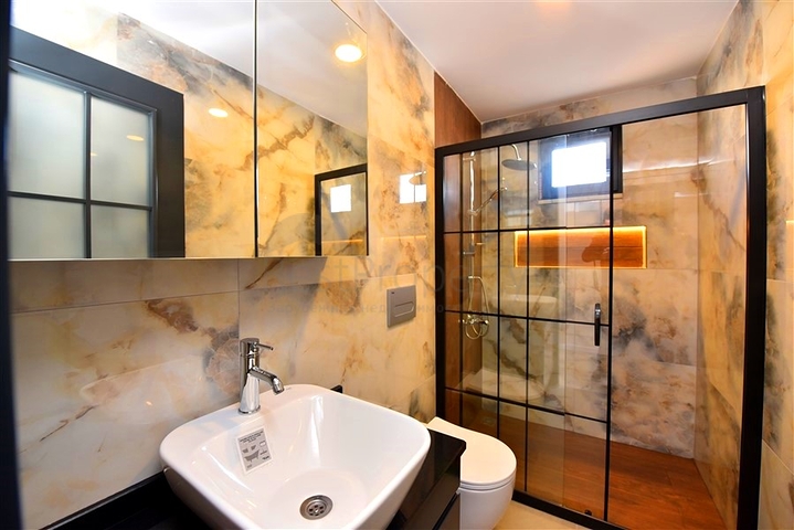 Penthouse in a new complex with sea view near Cleopatra beach